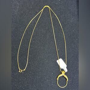Vintage- Trifari- 1970s Trifari Pendant Necklace